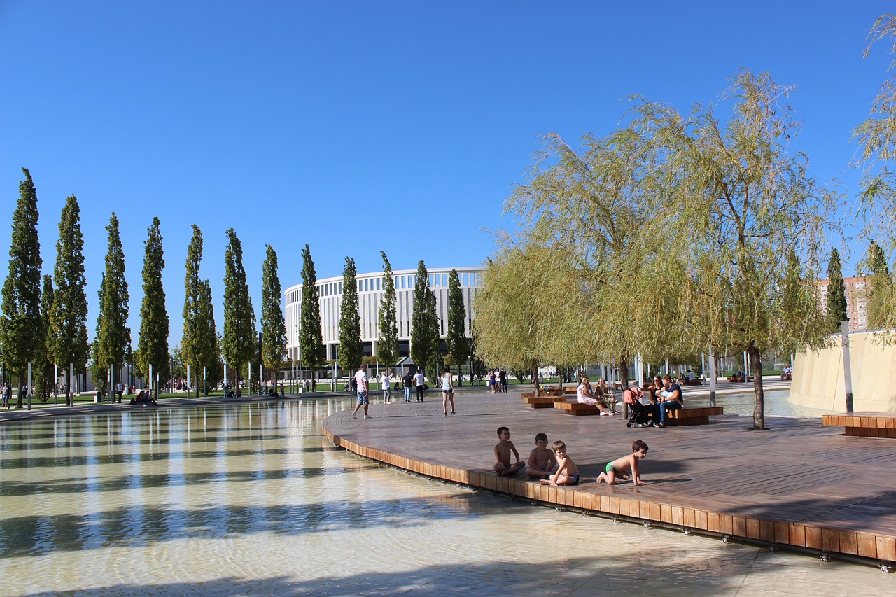 神情认真 神情认真